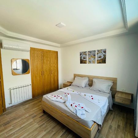 Luxus-Apartment Mit Poolblick ケリビア エクステリア 写真